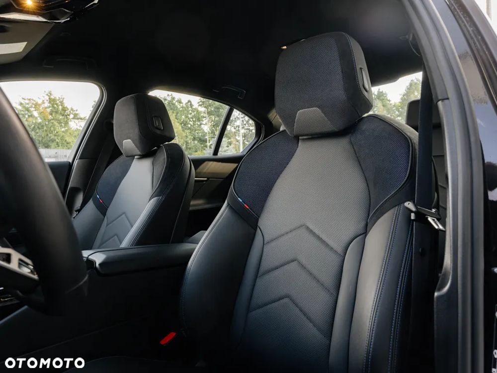 BMW Seria 5 520i - 14