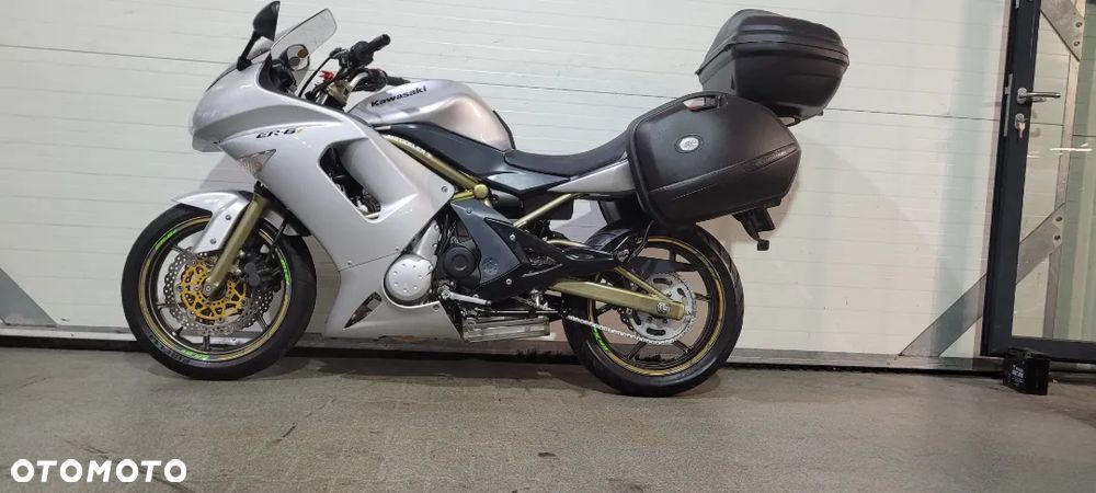 Kawasaki ER - 11
