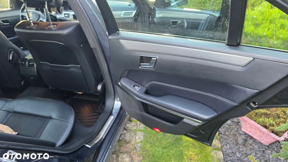 Mercedes-Benz Klasa E 200 7G-TRONIC Avantgarde - 17