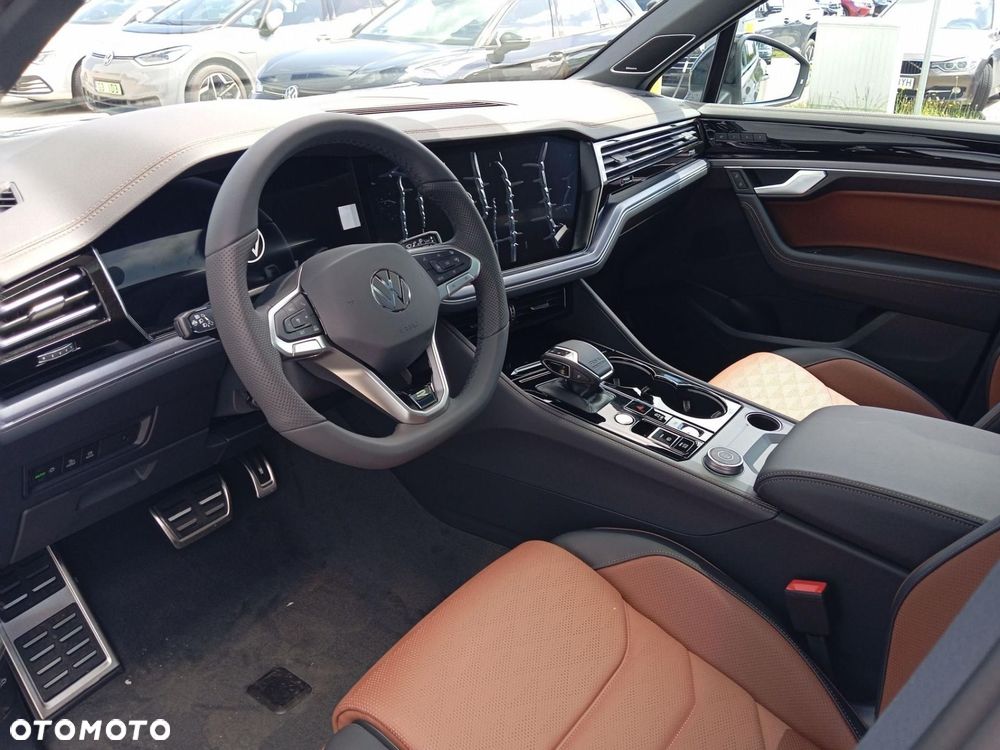 Volkswagen Touareg - 25