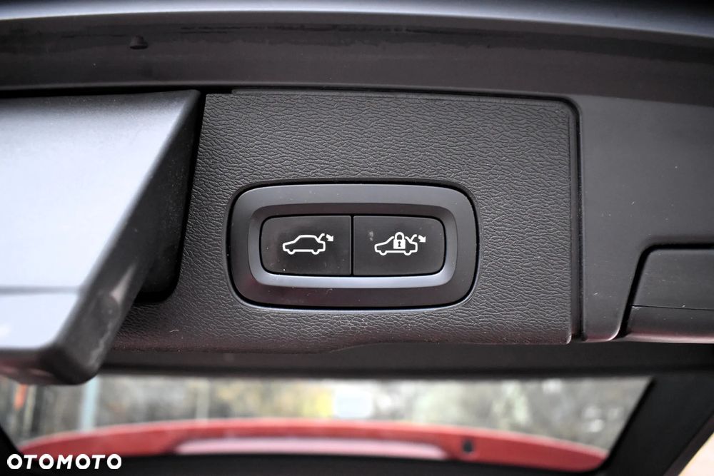 Volvo XC 60 D4 Geartronic RDesign - 16