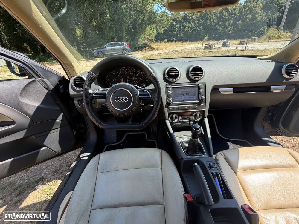 Audi A3 1.6 TDI DPF Attraction - 30