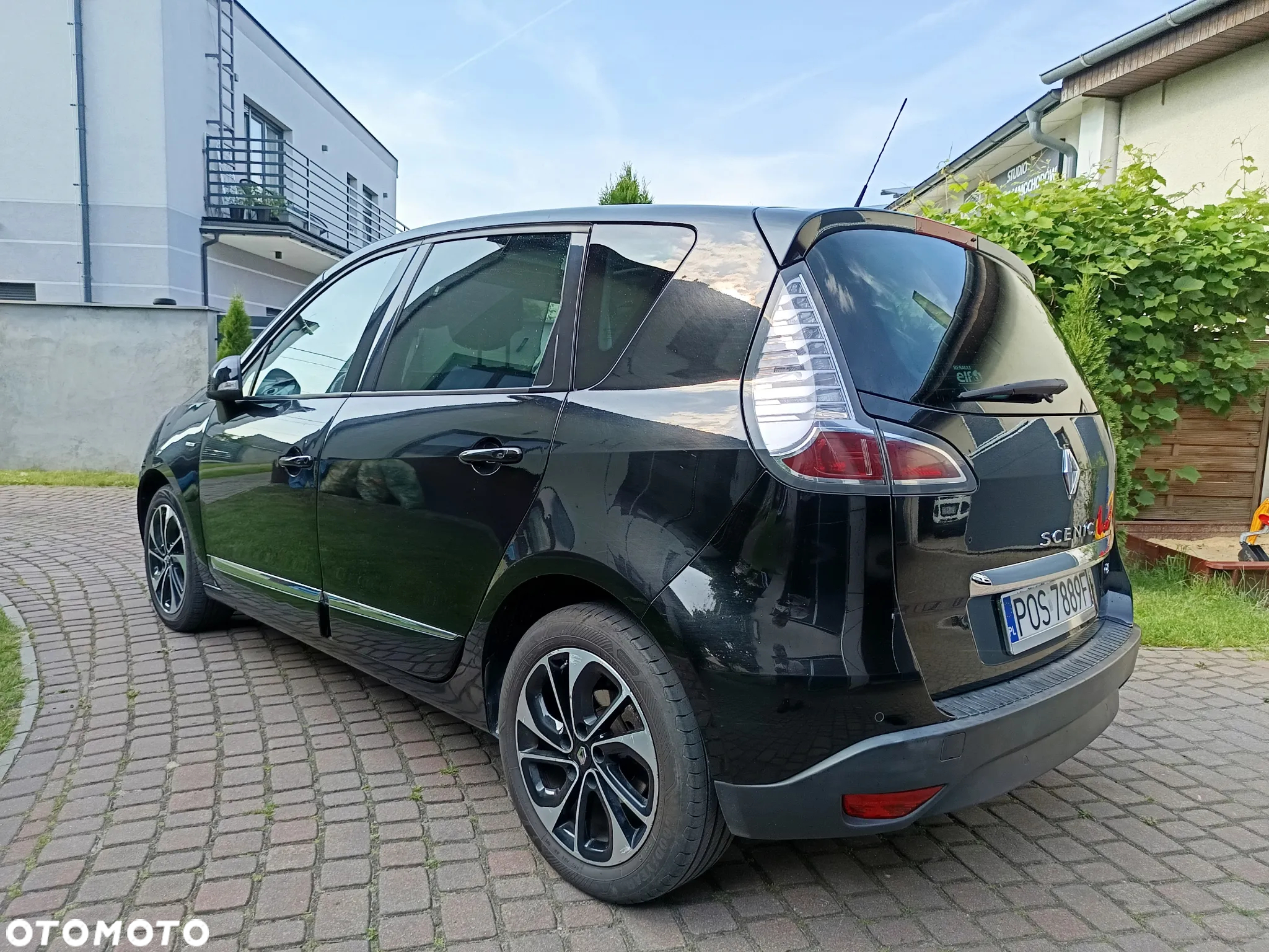 Renault Scenic 1.5 dCi Energy Bose EU6 - 17