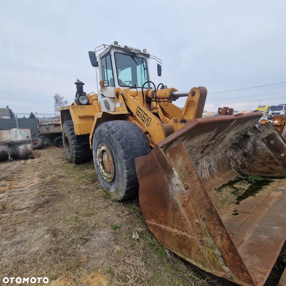 Liebherr L551 - 4