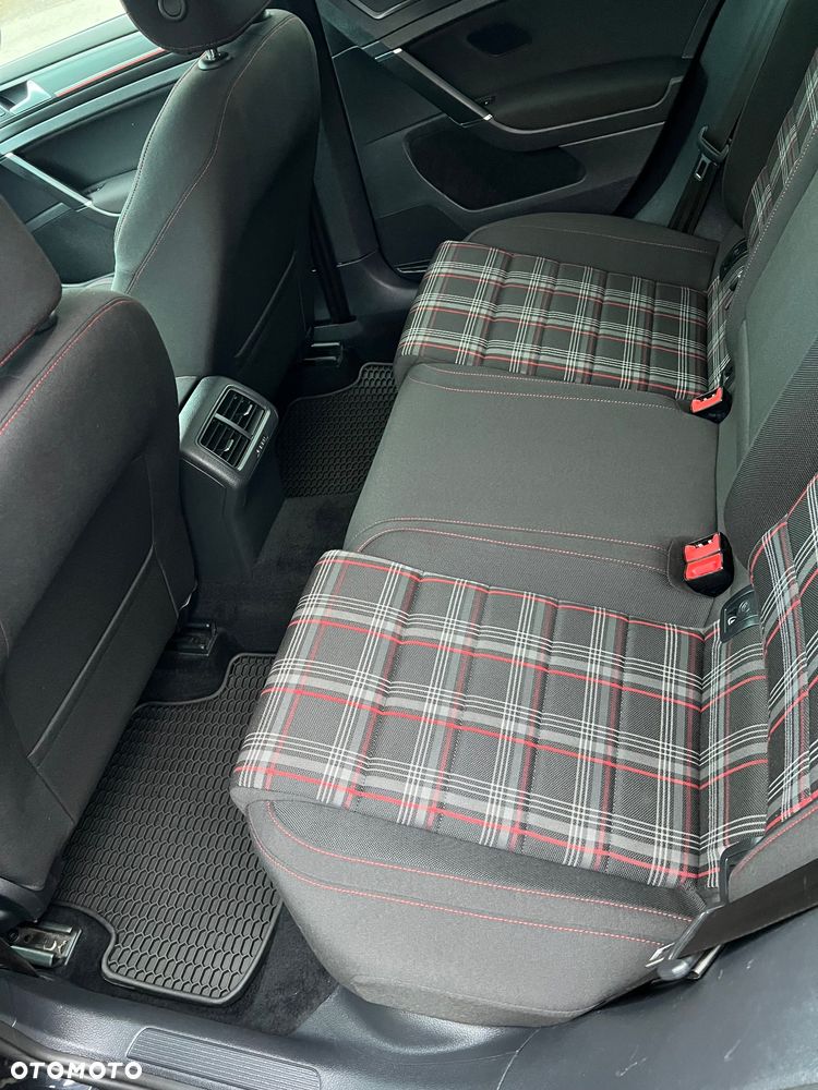Volkswagen Golf 2.0 TSI BMT GTI Performance DSG - 17