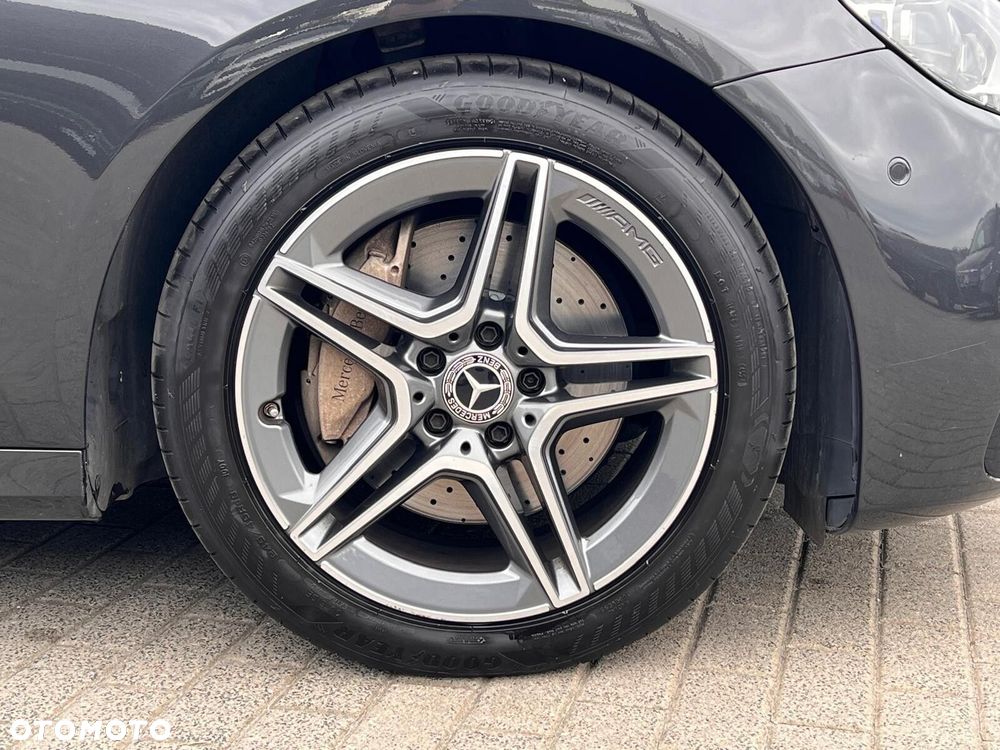 Mercedes-Benz Klasa E - 8