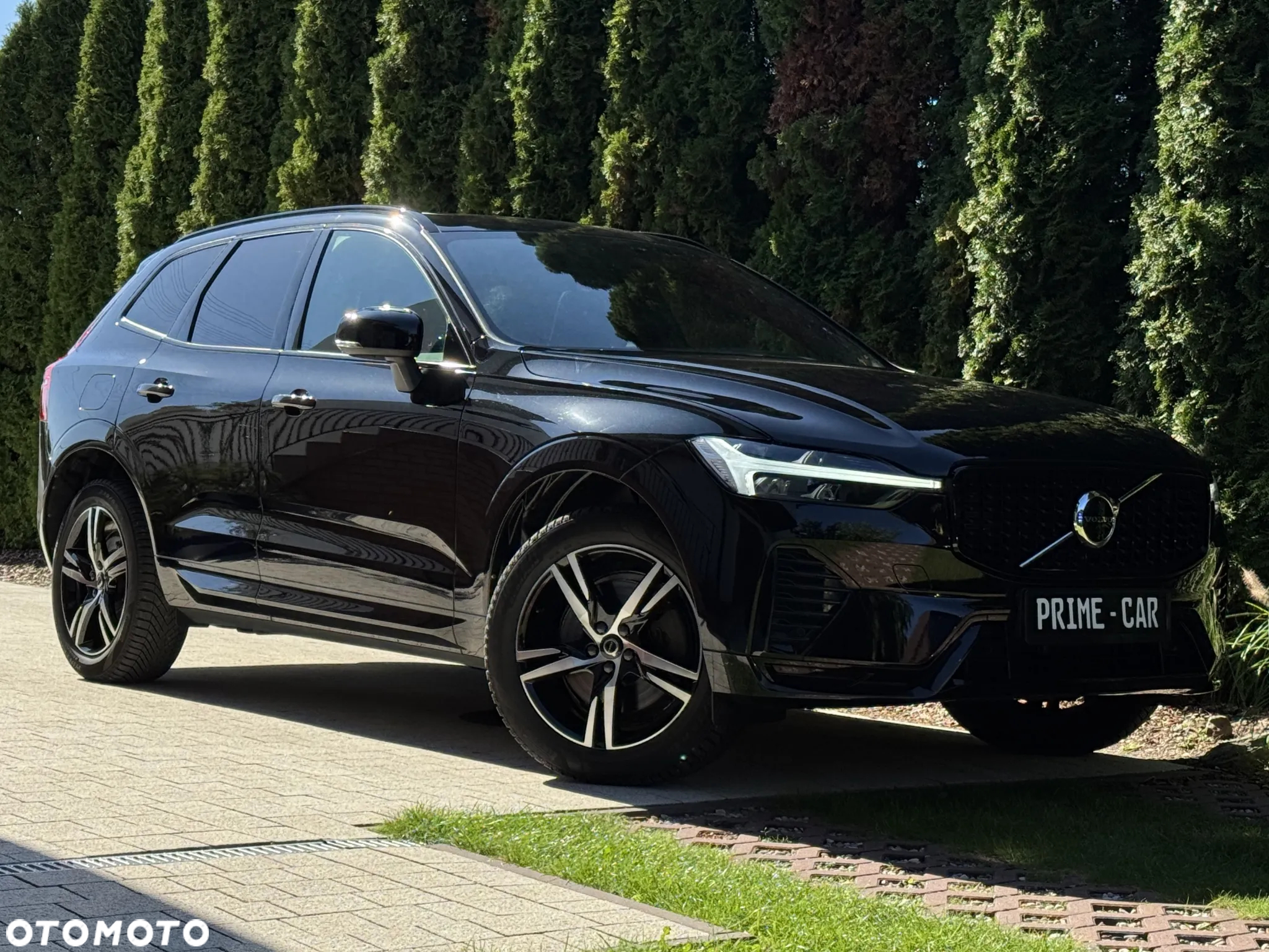 Volvo XC 60 B4 D Plus Dark - 5