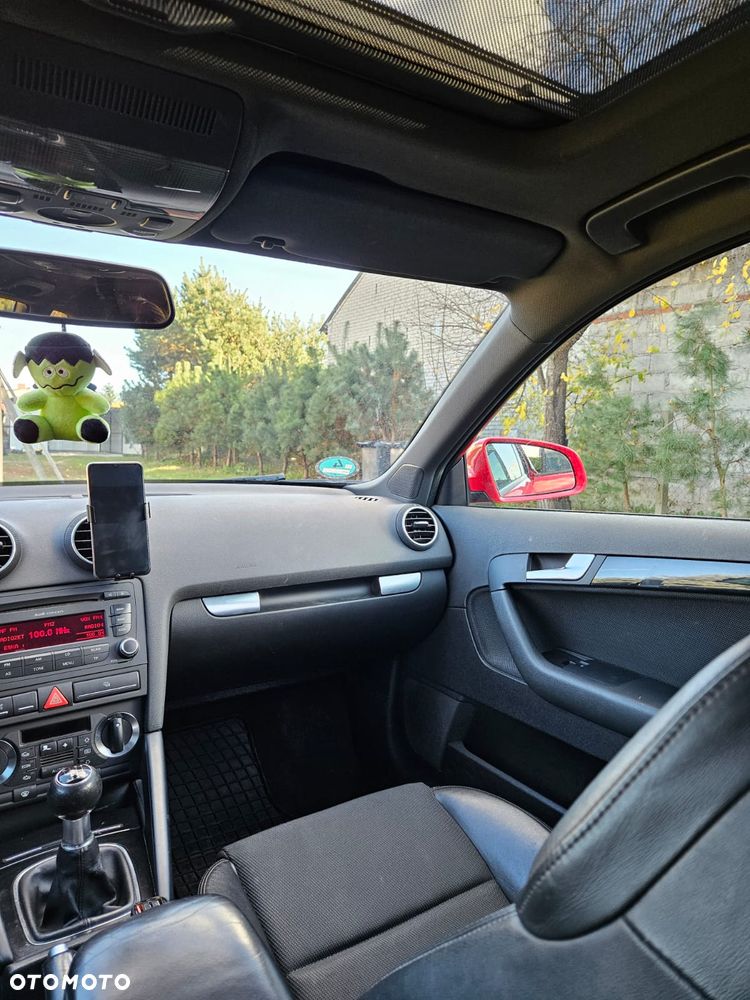 Audi A3 Sportback 2.0 TDI DPF Ambiente - 17