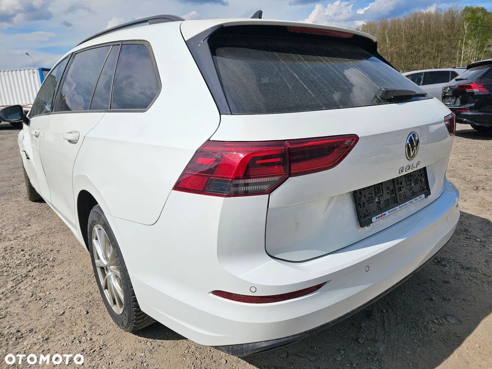 Volkswagen Golf - 11