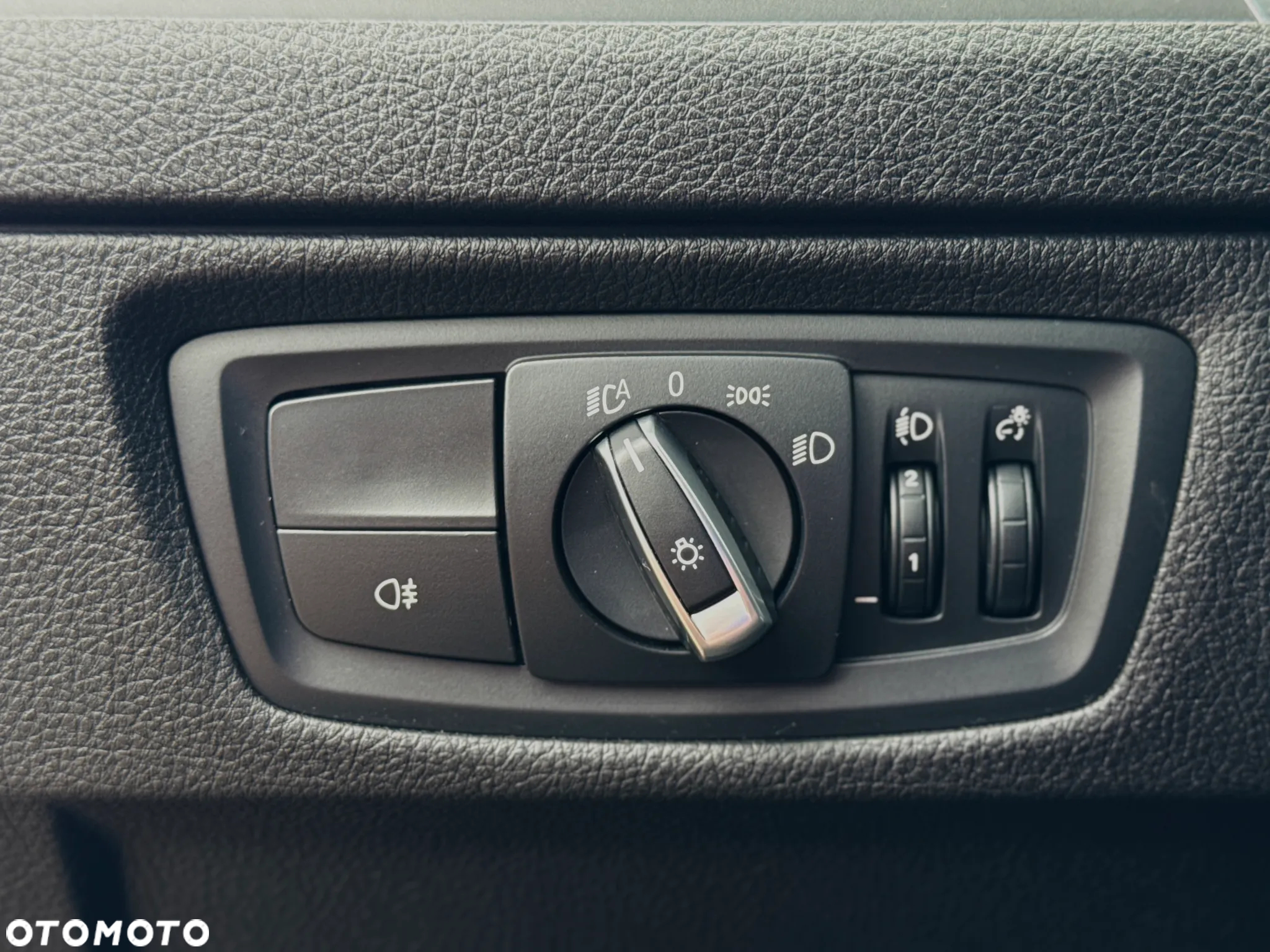 BMW Seria 1 118d - 28