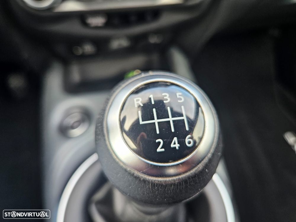 Nissan Juke 1.0 DIG-T N-Connecta - 36