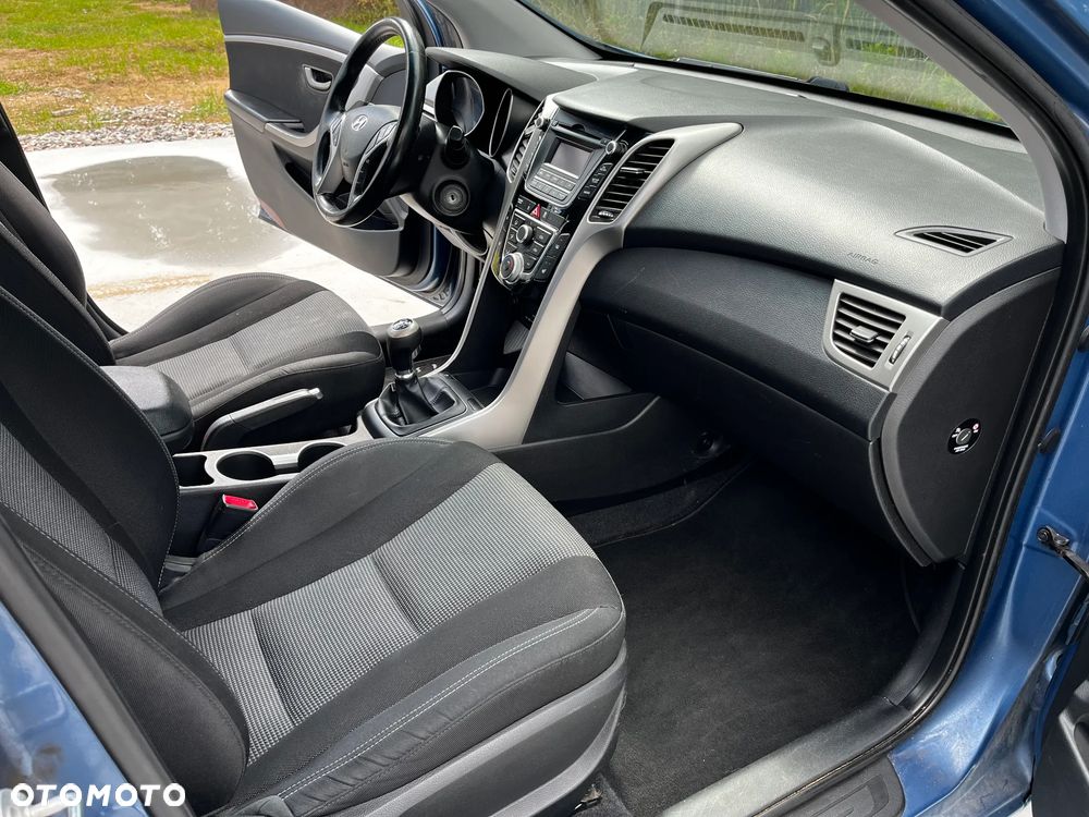 Hyundai i30 1.6 CRDi Comfort - 22