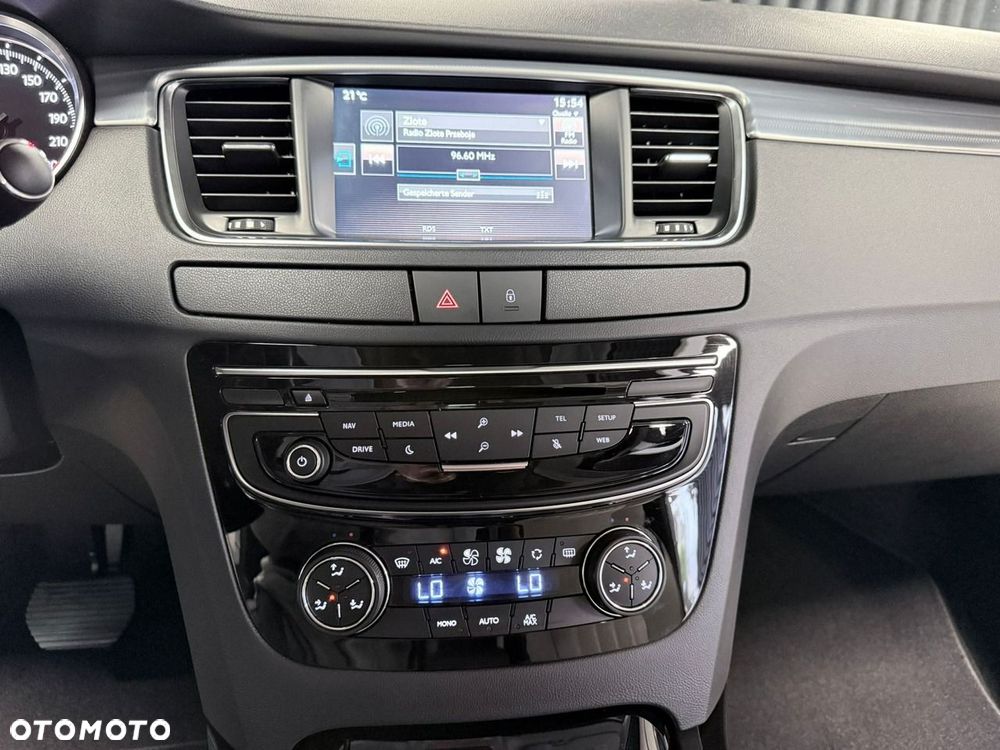 Peugeot 508 RXH 2.0 HDi HYbrid4 - 38