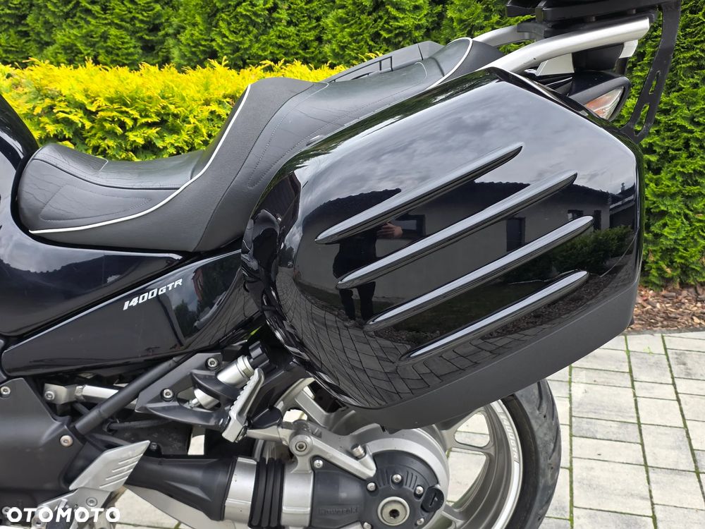 Kawasaki GTR - 27