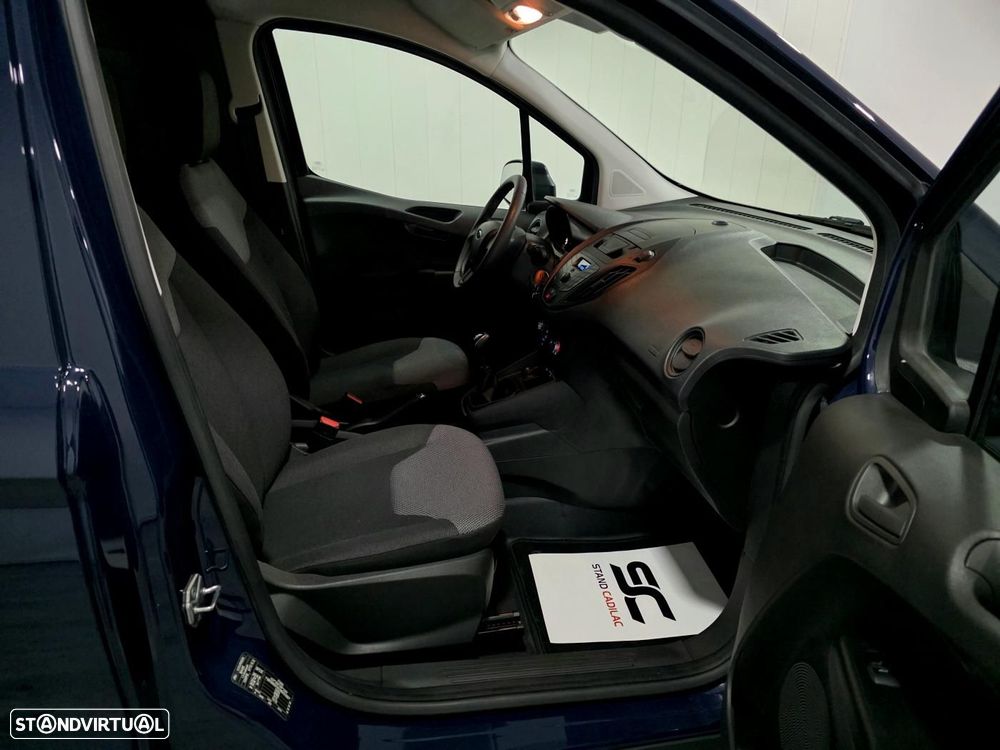Ford Transit COURIER VAN - 21
