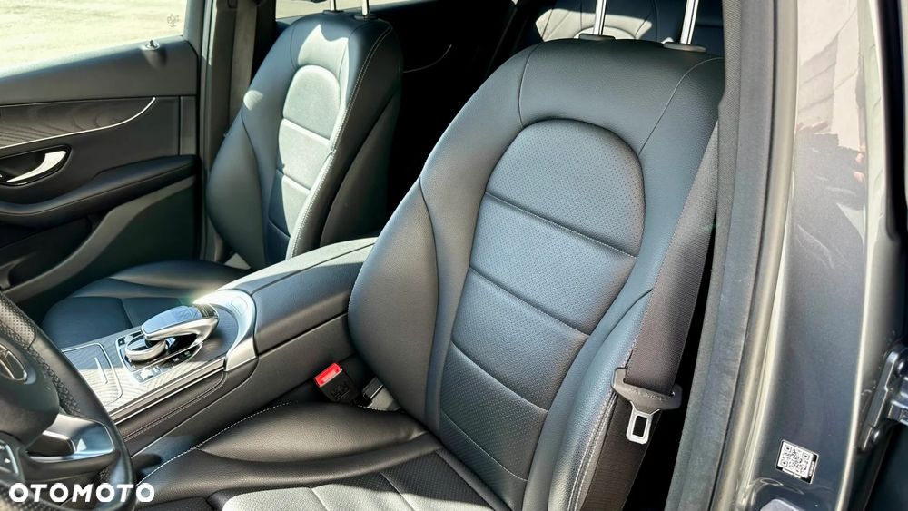 Mercedes-Benz GLC - 25
