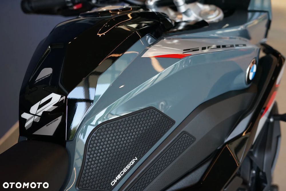 BMW XR - 25