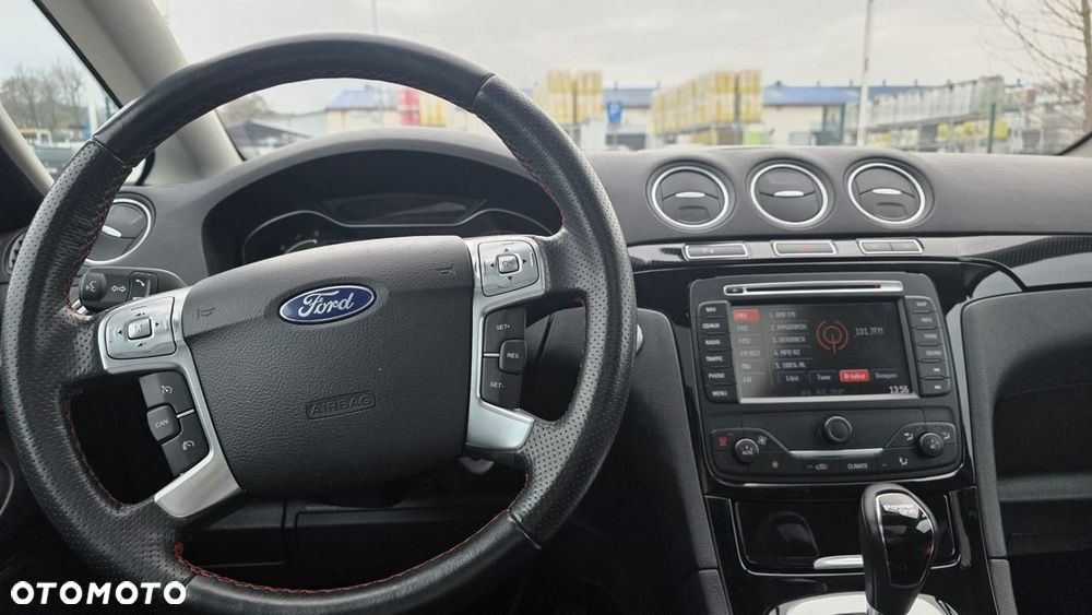 Ford S-Max - 10