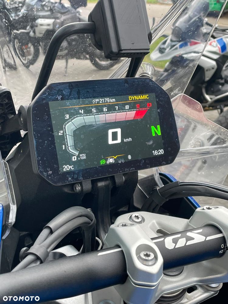 BMW R - 8