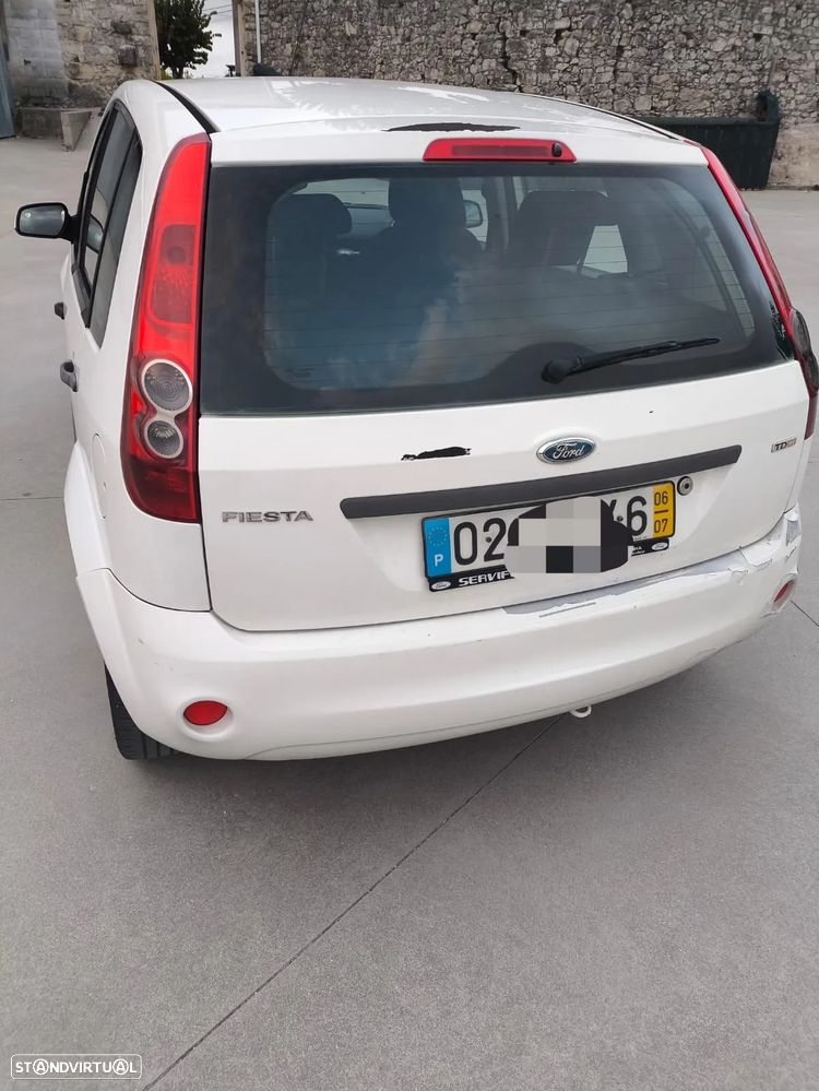 Ford Fiesta 1.4 TDCi Ambiente - 2