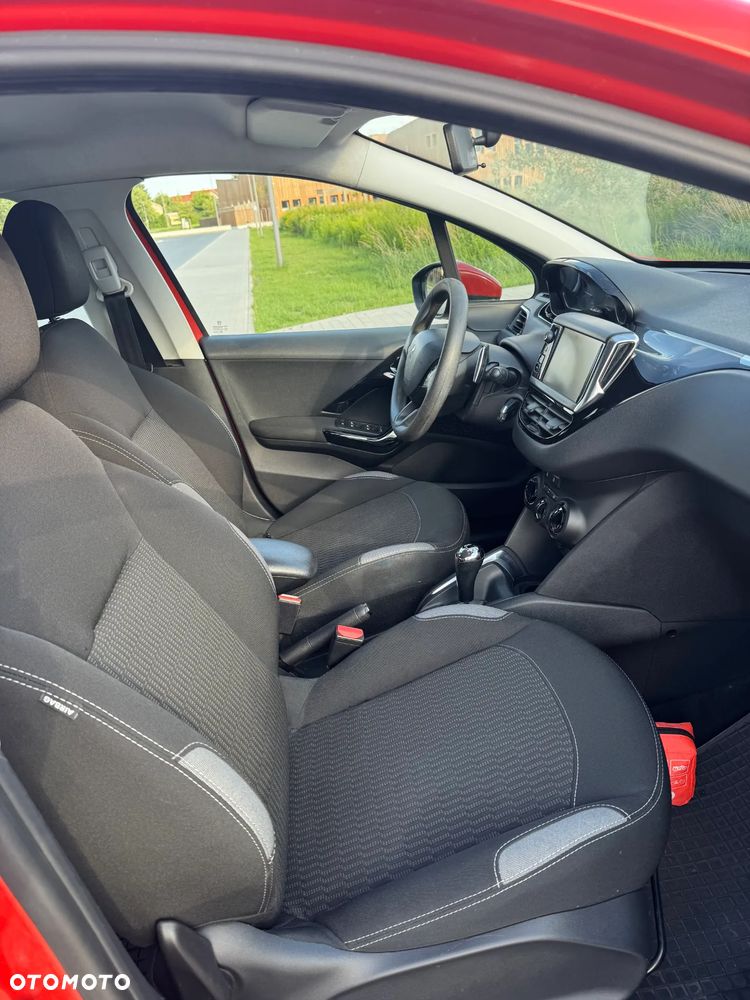 Peugeot 208 1.2 PureTech Active S&S ETG5 - 7