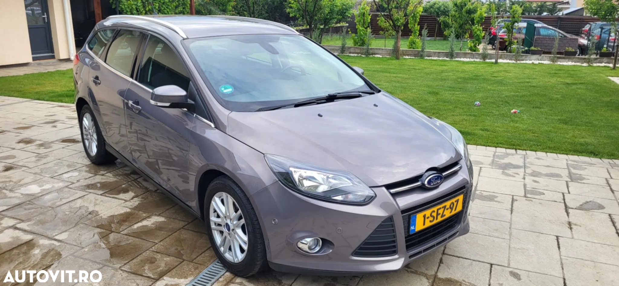 Ford Focus - 2