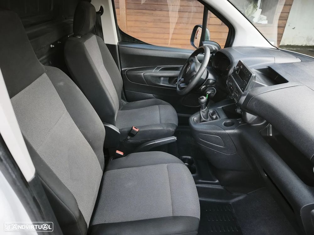 Citroën Berlingo 1.5 BlueHDI 102CV Iva Dedutível - 17