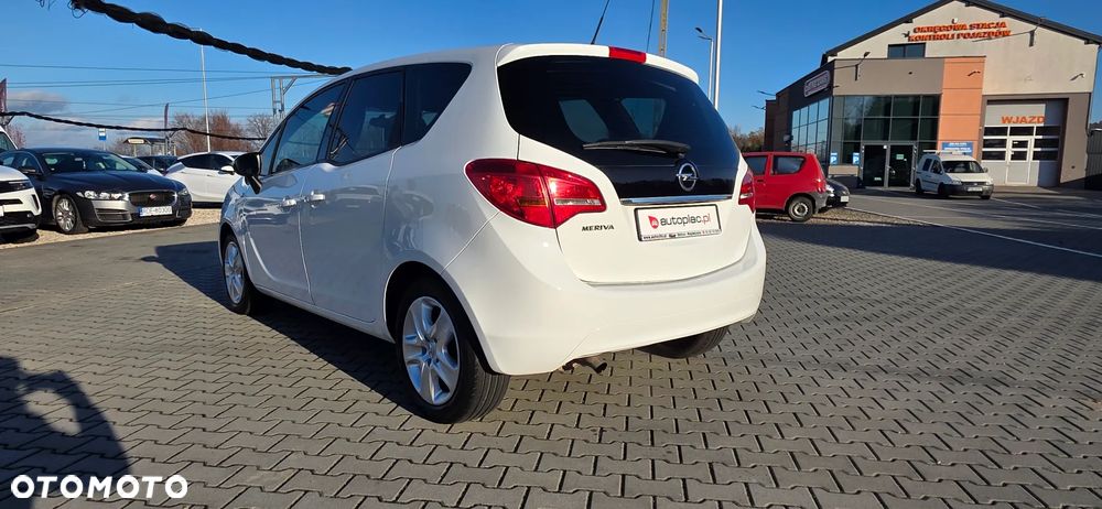 Opel Meriva 1.4 T Cosmo S&S - 4