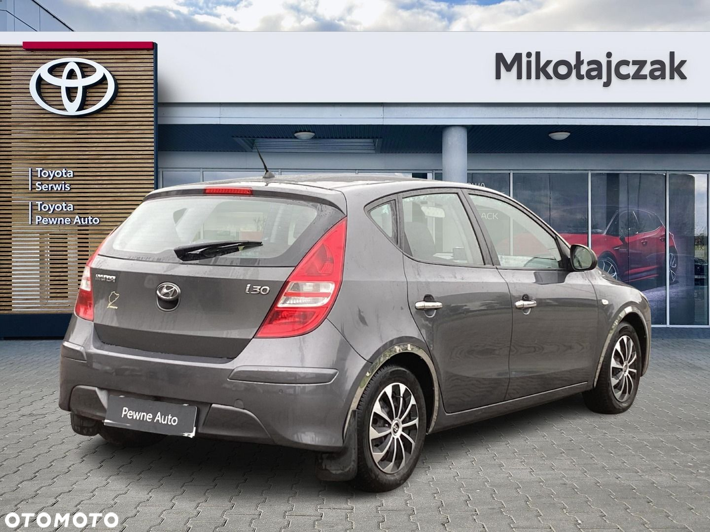 Hyundai i30 1.4 Base + - 6