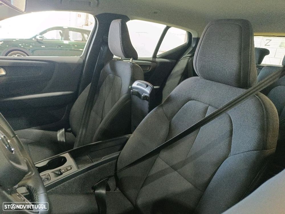 Volvo XC 40 1.5 T4 PHEV Essential - 5