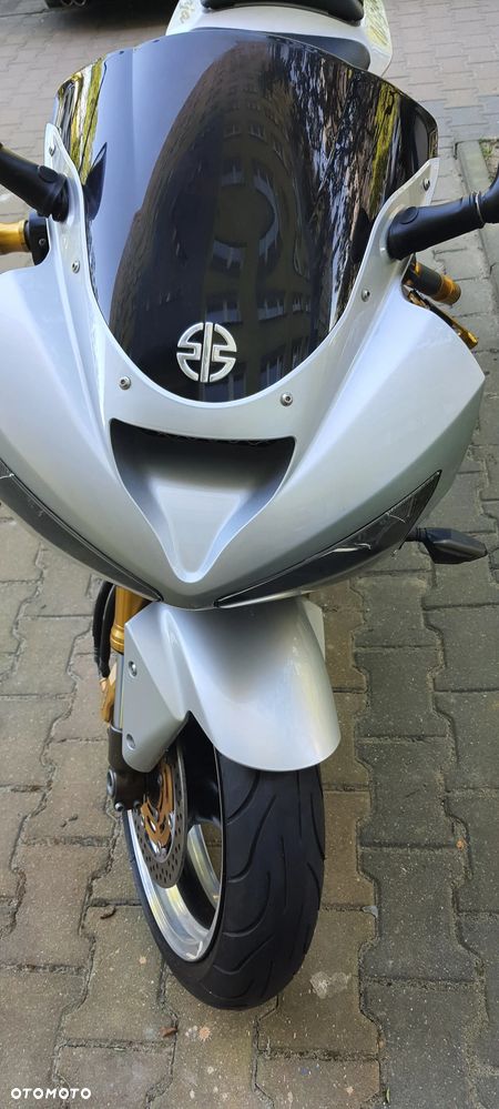 Kawasaki Ninja - 4