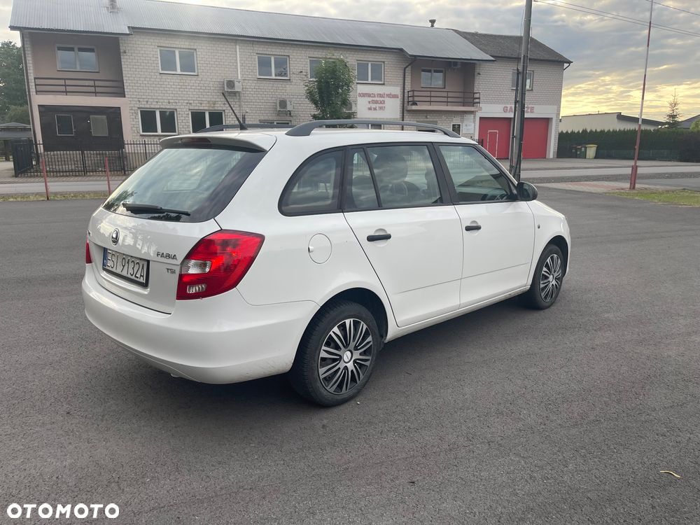 Skoda Fabia 1.2 TSI Active - 5