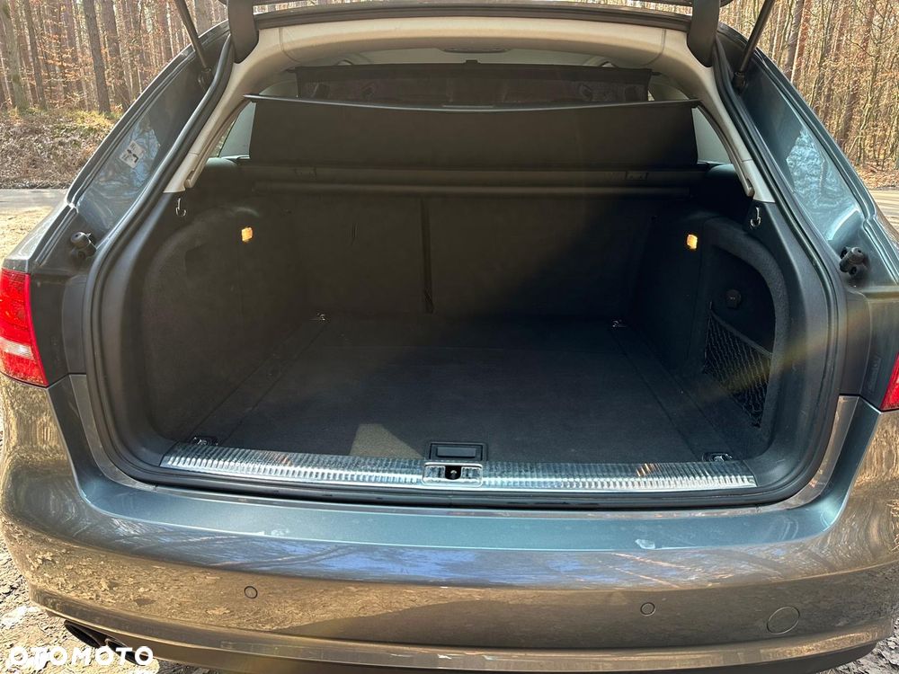 Audi A4 Avant 2.0 TDI DPF Ambiente - 14