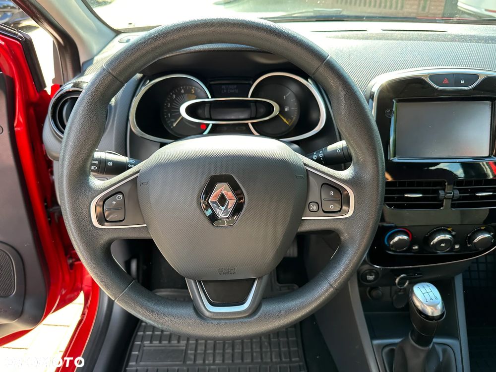 Renault Clio - 8
