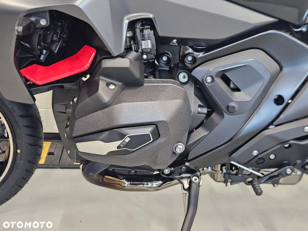 BMW R - 9