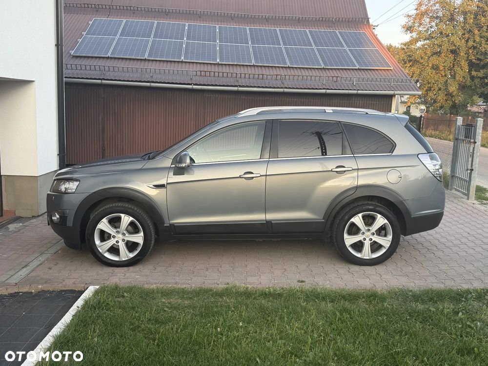 Chevrolet Captiva 2.2 D LTZ - 36