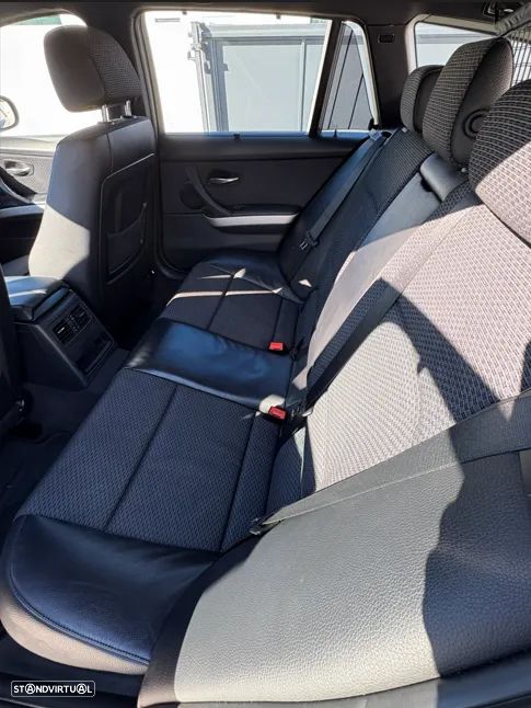 BMW 318 d Navigation - 11