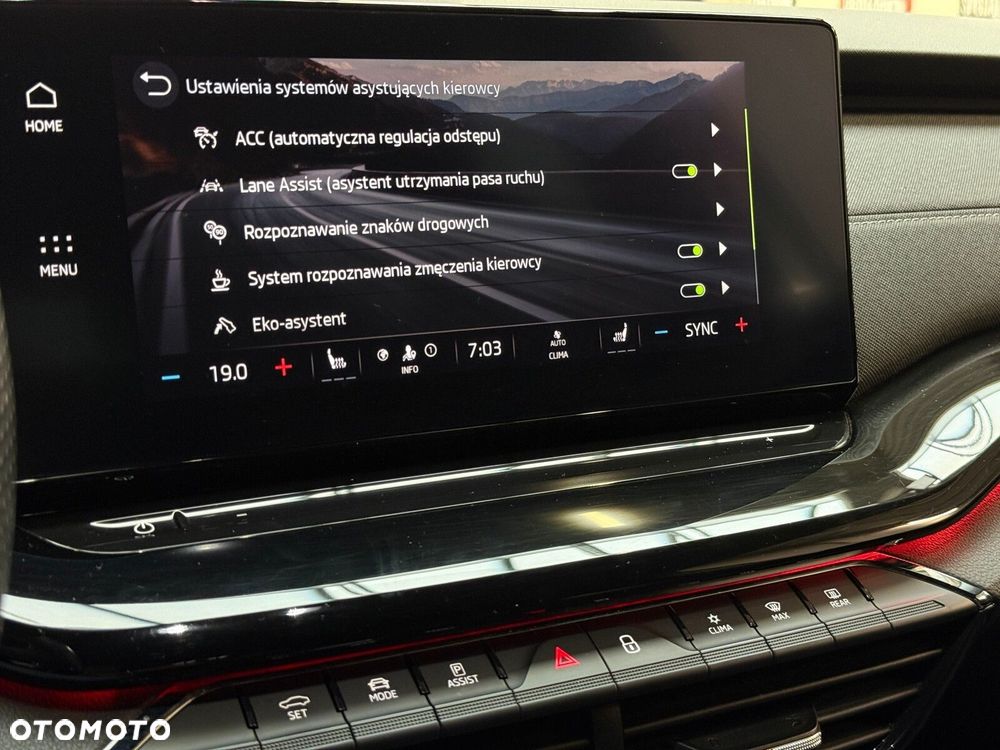 Skoda Octavia 2.0 TDI Sportline DSG - 38