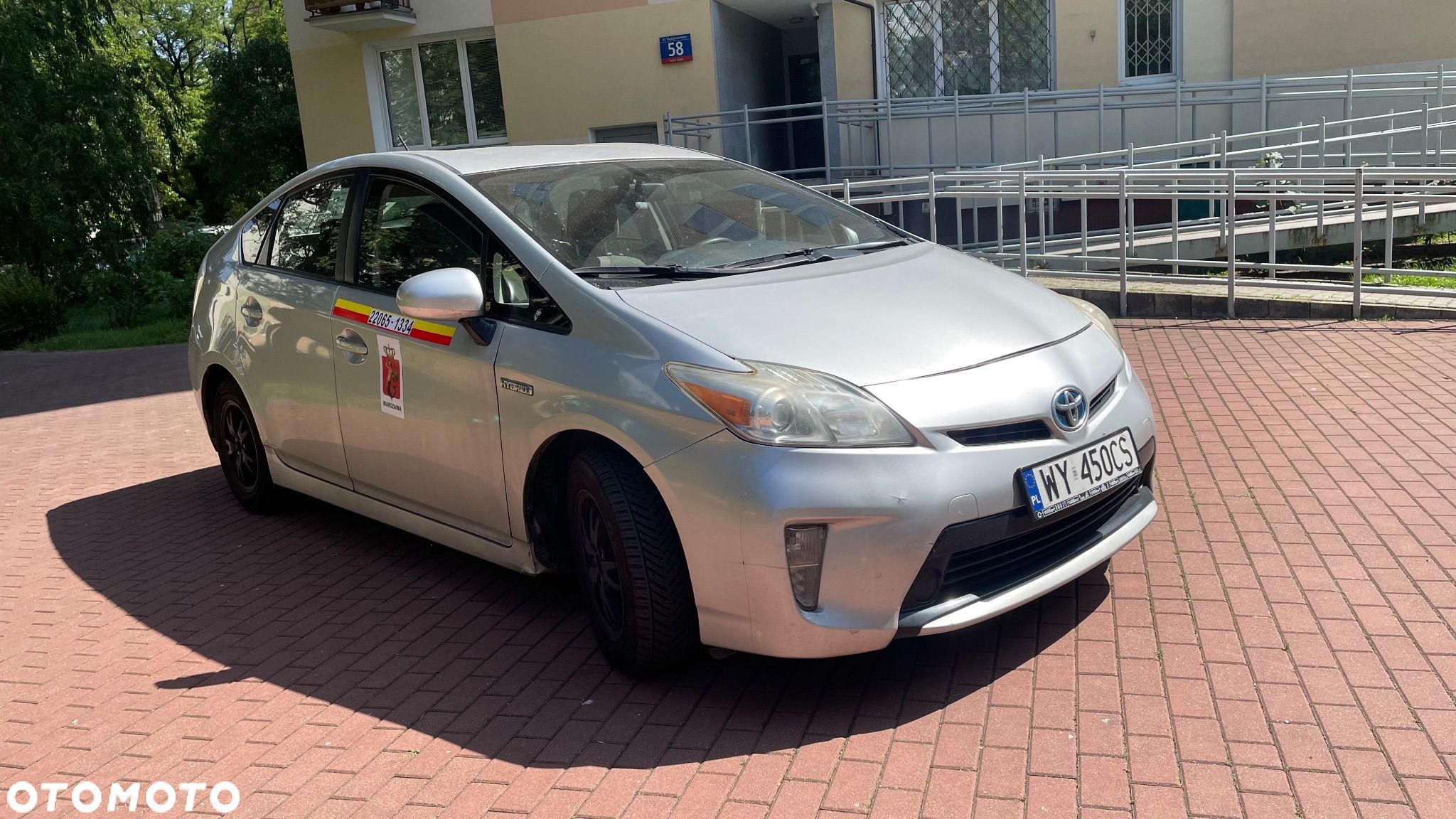 Toyota Prius 1.8 HSD Active - 1