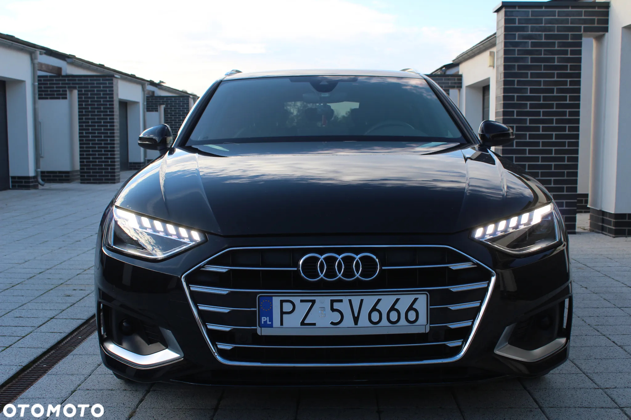 Audi A4 40 TDI Advanced S tronic - 4