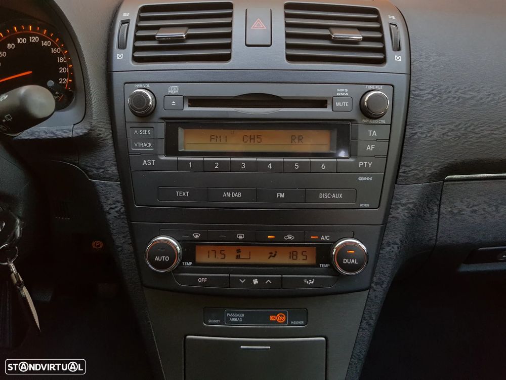 Toyota Avensis SW 2.0 D-4D Exclusive - 47