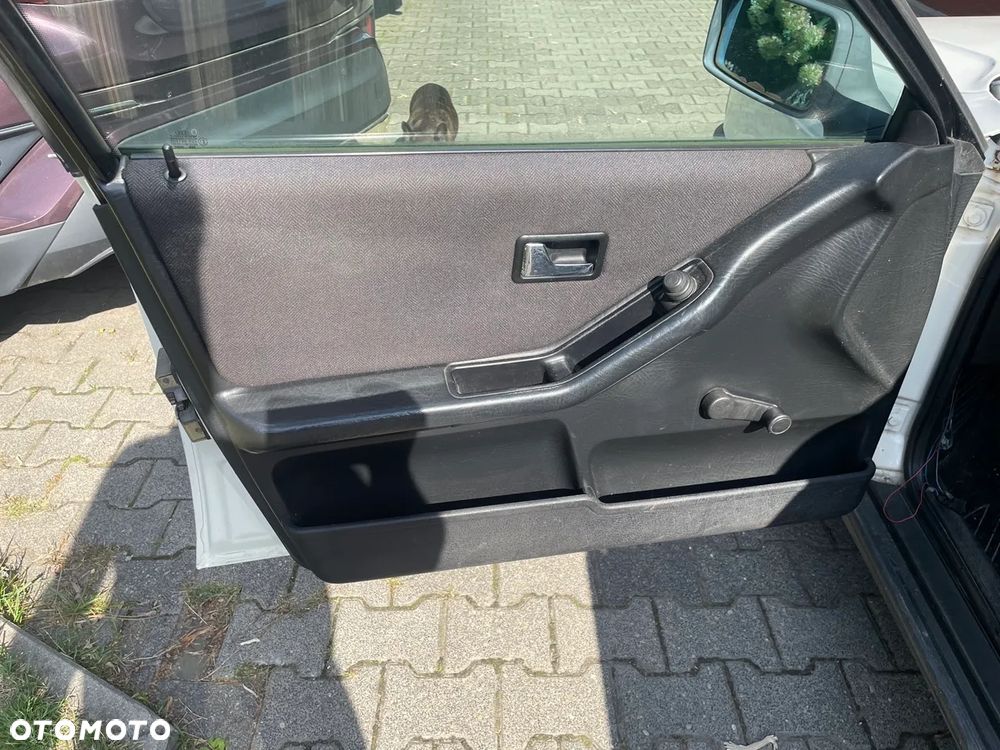 Audi 80 1.6 - 12