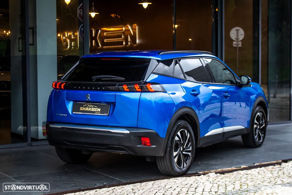 Peugeot e-2008 Allure - 4