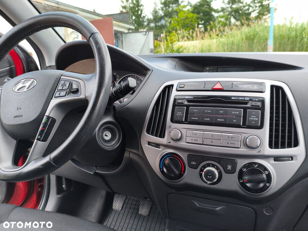 Hyundai i20 - 11
