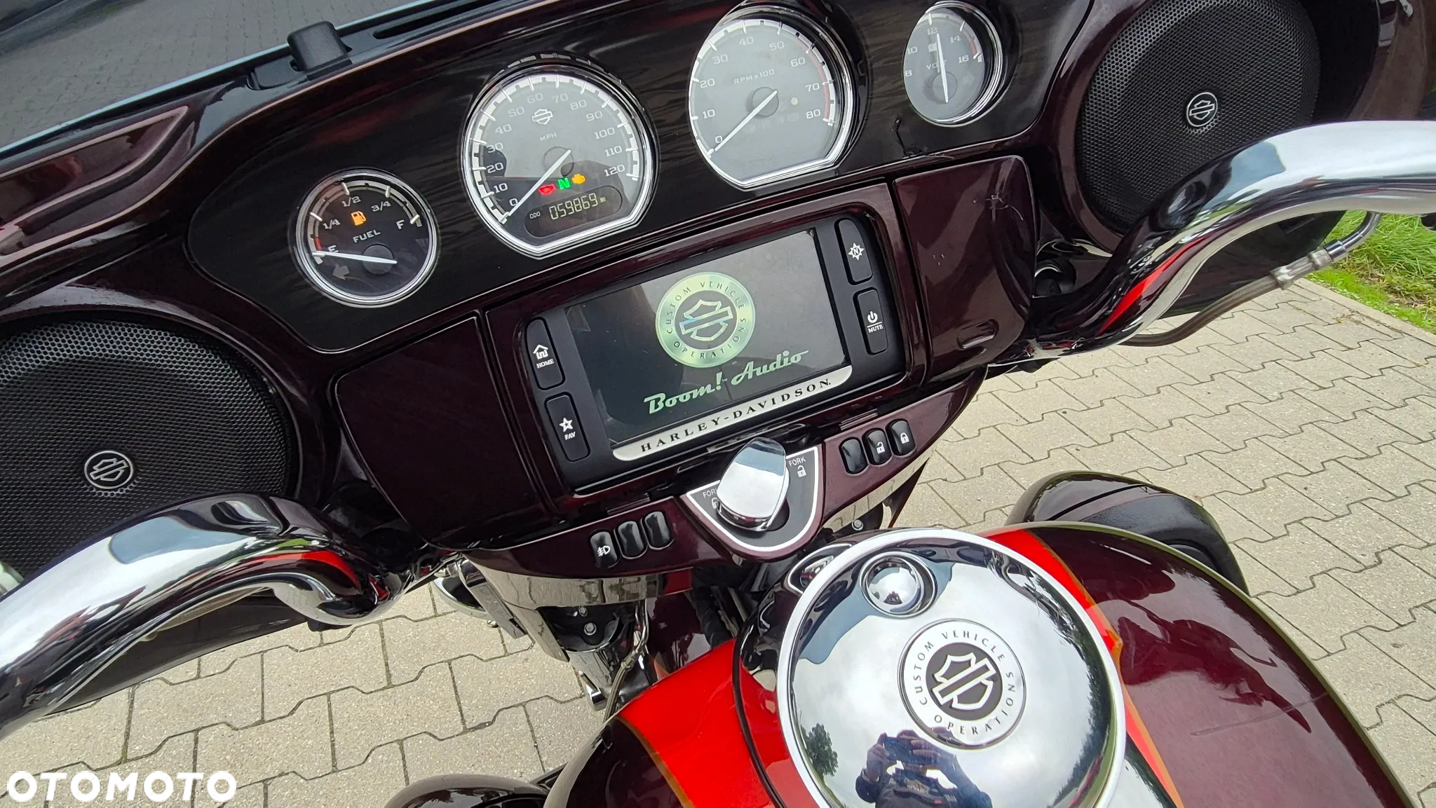 Harley-Davidson Touring Electra Glide - 11