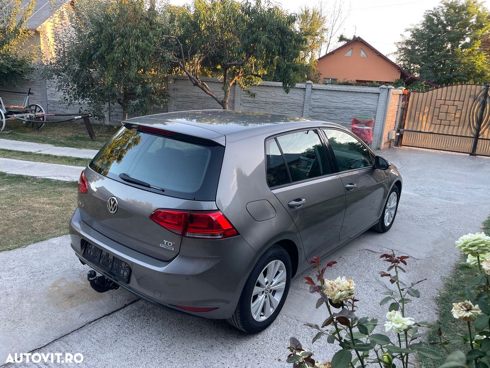 Volkswagen Golf - 4