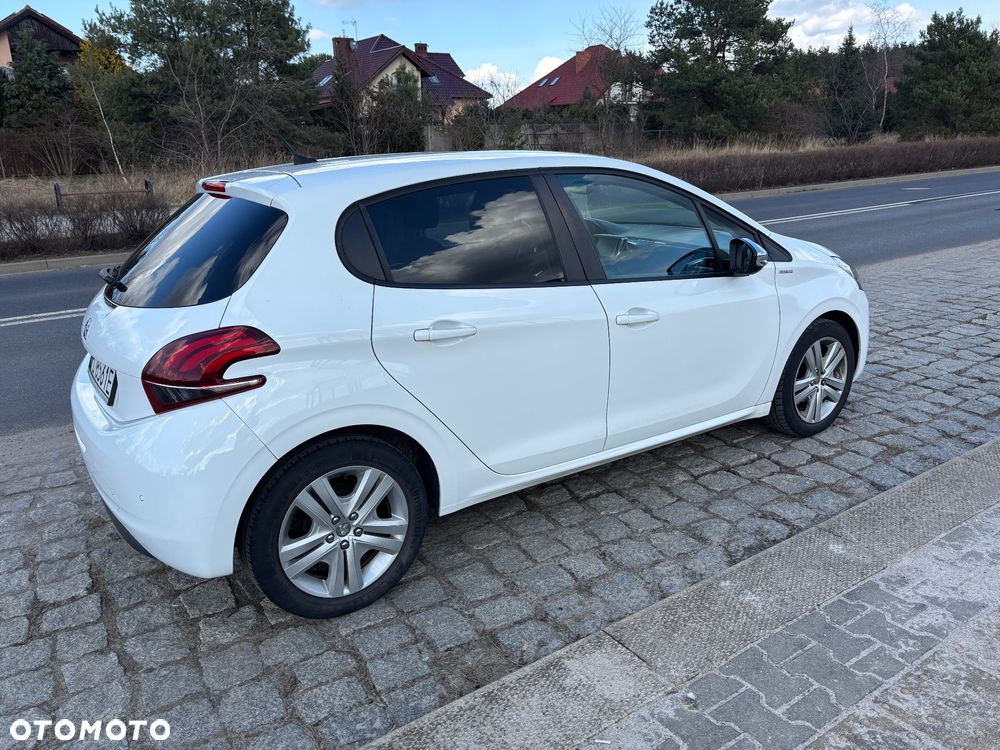 Peugeot 208 1.2 PureTech Style - 2
