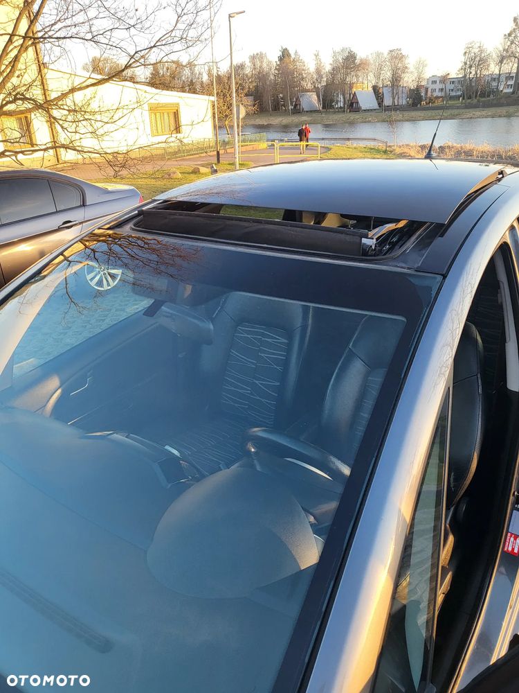 Kia Venga 1.6 CRDi L - 16