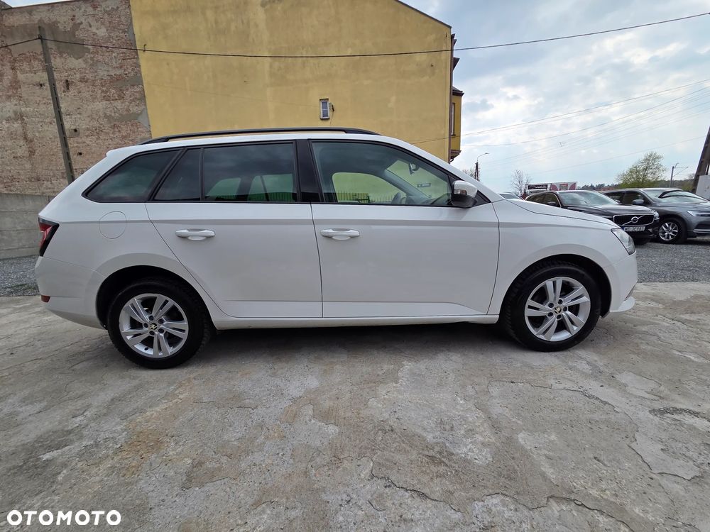 Skoda Fabia 1.0 TSI Ambition - 6