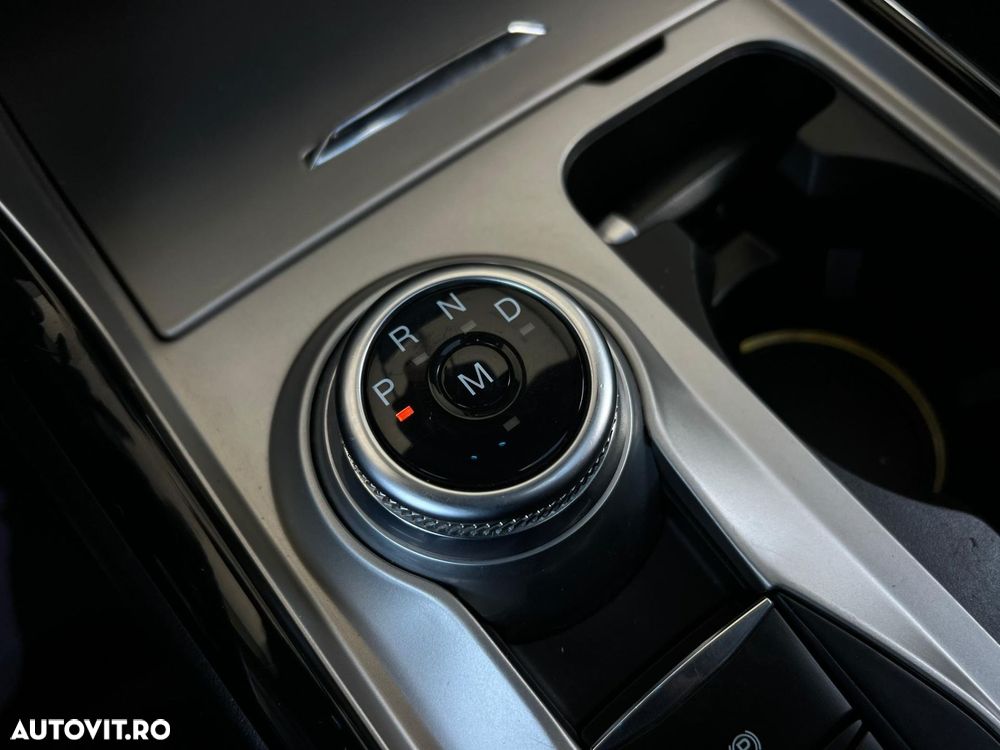 Ford Explorer - 20